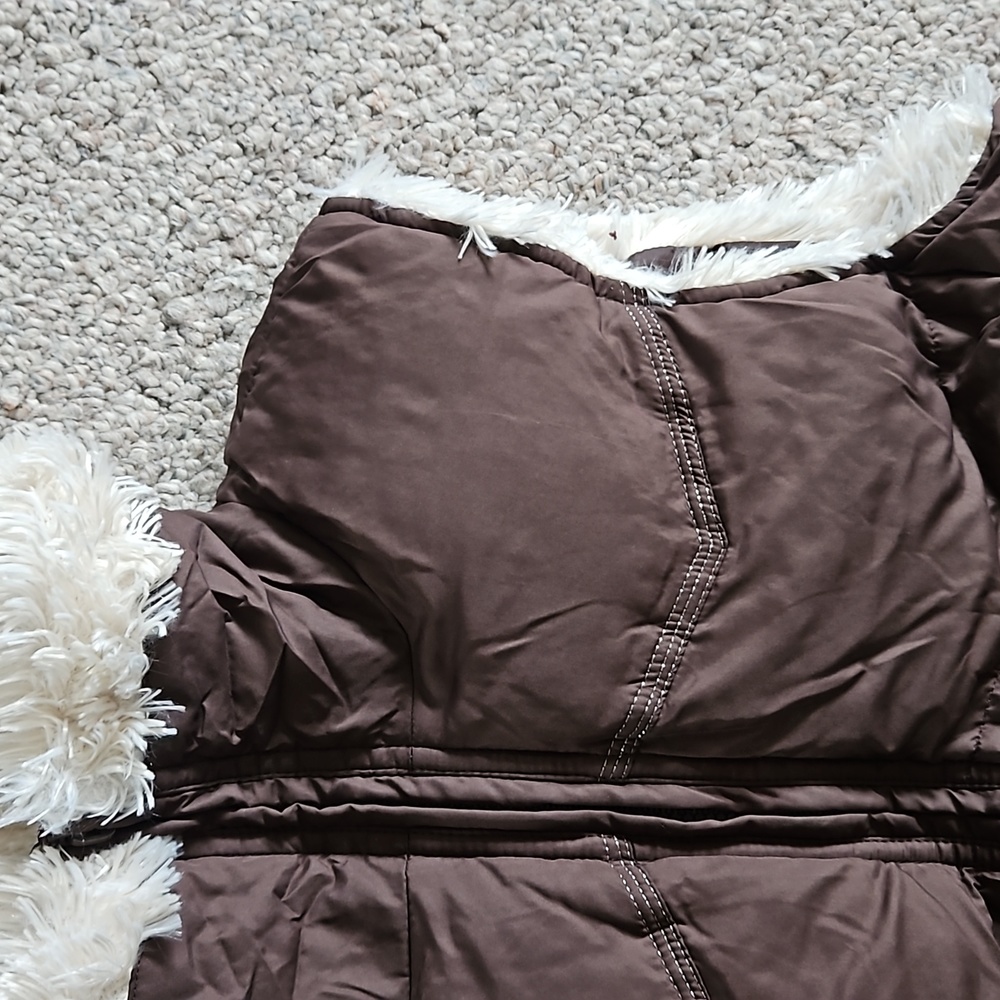 Bid Chill Technical Outerwar Vest. - image 3